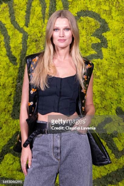 11,033 Toni Garrn Photos & High Res Pictures